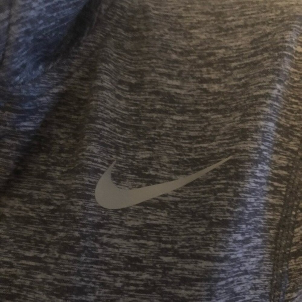 Nike 3/4 zip XS - Picture 3 of 3